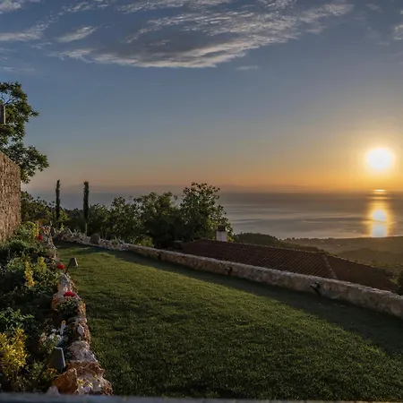 Ваканционна къща Kriari Forest & Sea View Luxury