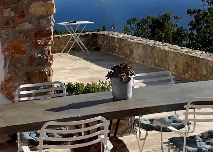 Kriari Forest & Sea View Luxury